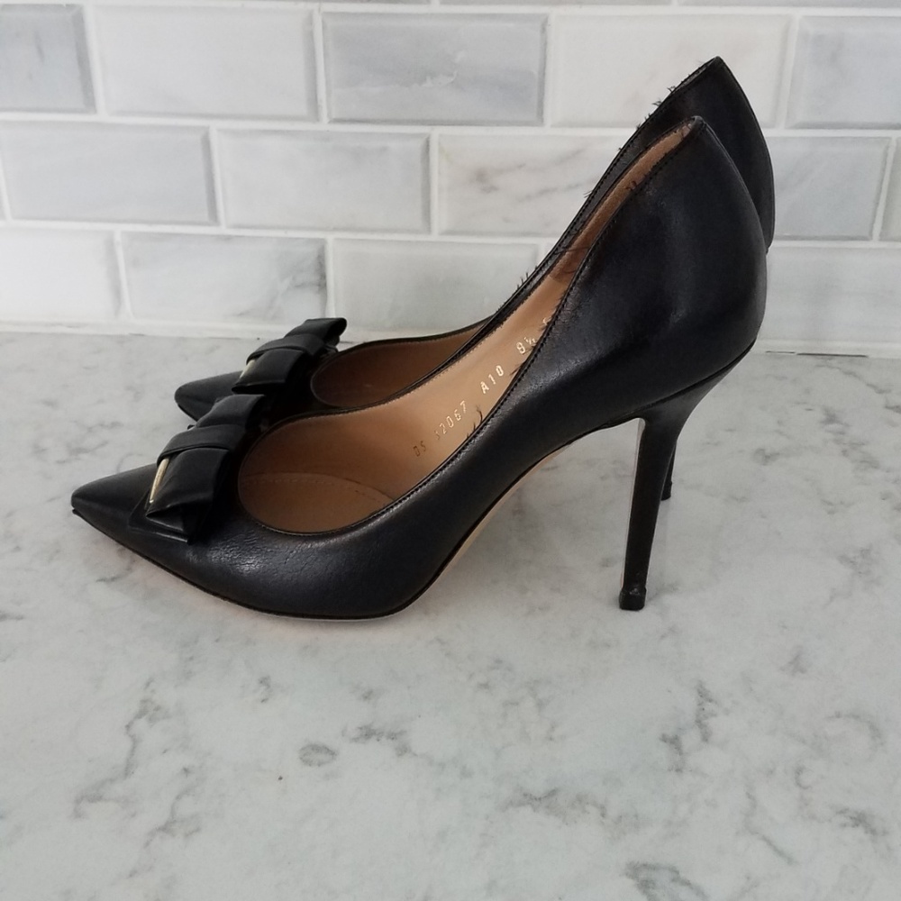 SALVATORE FERRAGAMO Rietta Bow Pointed Toe Pumps - Picture 3 of 10